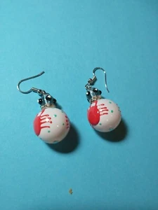 Clementine Design Kate And Macy White Bead Red Crab Earrings New - Picture 1 of 5