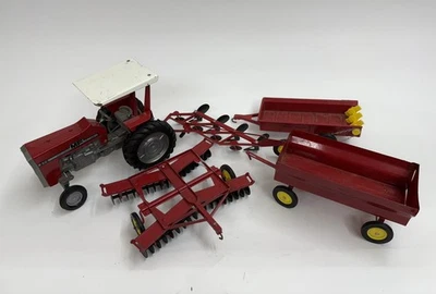 1/16 275 Massey Ferguson Tractor w/ 4 Piece Implements Wagon Disc Spreader Plow - Image 1 of 4