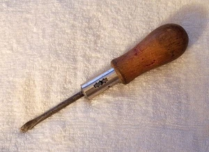 Vintage RATCHETING SCREWDRIVER with Wooden Handle~Made In Western Germany - Picture 1 of 6