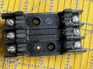 Burndy Aircraft Fuse Holder F3H1 Original Pkg Vintage - Picture 1 of 6