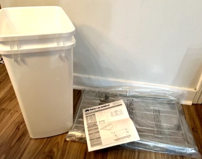 Rev-A-Estante Doble Extraíble Bote de Basura 35 Qt para Cocina, Blanco, RV-18KD-11C S Foto 1 de 4