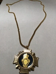 Vintage Royal British Anhänger und Kette - Bild 1 von 2
