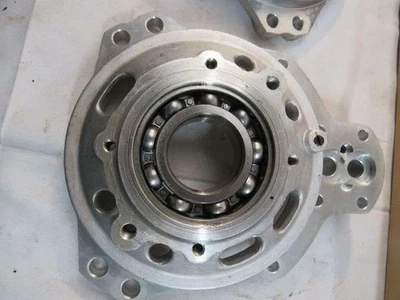 Soporte cojinete principal cigüeñal delantero BMW R50/2 R50S R60/2 R69 R69S 11110002034 Foto 1 de 4