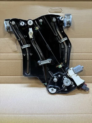 ✅⭐️ 06-09 G6 Convertible Pasajero Derecho Trasero Motor Regulador Ventana Eléctrica Foto 1 de 4