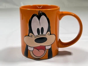 Usado en Excelente Condición Disney - GOOFY 3D Naranja Taza de Café - Jerry Leigh - Imagen 1 de 5