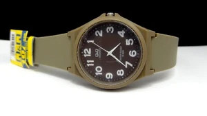 Q&Q by Citizen VR02J009Y Polyurethane Strap Sport Watch ~ GREAT GIFT - Picture 1 of 2