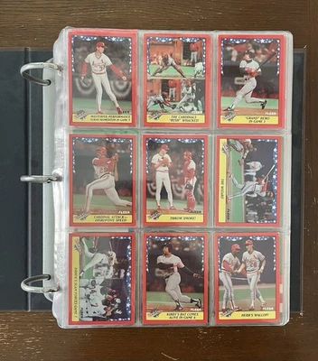 Juego completo de béisbol Fleer 1988 en carpeta + juego de la serie mundial + juego de pegatinas Foto 1 de 4