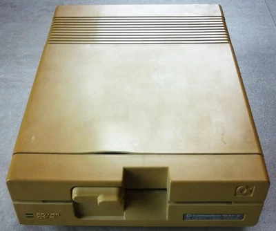 1541-II Floppy Diskettenlaufwerk von Commodore {01} - Bild 1 von 4