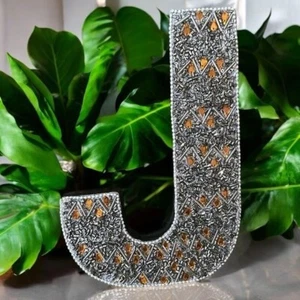 NUOVO Bombay Monogramma Lettera "J" Gioiellato Pezzo Decorativo - Foto 1 di 5