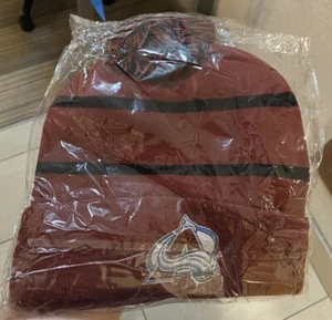 COLORADO AVALANCHE CUFFED KNIT Pom BEANIE HAT WINTER CAP NEW NHL SGA - Picture 1 of 2