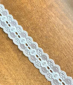 Nastro in pizzo bianco smerlato largo 1 1/2" VENDUTO DA CANTIERE - Foto 1 di 1