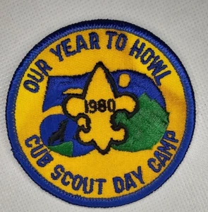 Vintage 1980 Our Year To Howl Cub Scout Day Camp Boy Scouts Patch - Picture 1 of 3