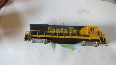 Bachmann Plus HO B 23-7 Diesel Santa Fe  #4212 Analog - Image 1 of 2
