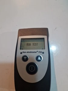 Lion 700 Alcometer - Picture 1 of 3