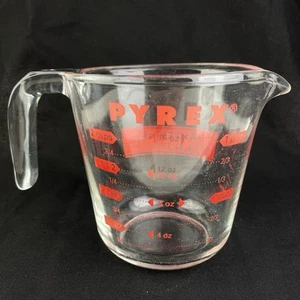 PYREX 2 Cup 16oz 1 Pint Glass Measuring Cup VTG All Caps USA Made - Picture 1 of 7