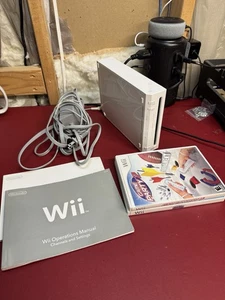 Nintendo Wii RVL-001 Console Gamecube Compatible Bundle Tested - Picture 1 of 5