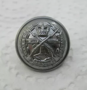 British Army:"SMALL ARMS SCHOOL BUTTON" (Medium, 18mm, 1950s Era, White Metal) - Picture 1 of 3