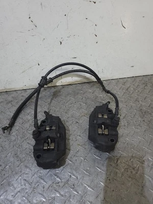 Pinzas de freno delanteras completas Honda CBR 600rr 2005-2006 OEM LADO IZQUIERDO Y DERECHO Foto 1 de 4