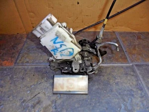 DAIHATSU CHARADE 2003-2006 NEARSIDE PASSENGER REAR CENTRAL LOCKING MOTOR 2 PIN - Picture 1 of 1