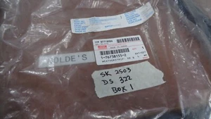 Isuzu Weatherstrip  RR. 1-76738-155-2 /97719084 SK2503 DS322 B1 - Picture 1 of 7