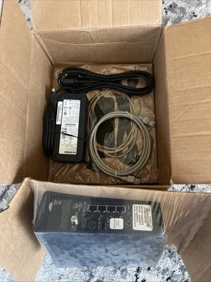 HughesNet - Hughes - HT2000W Satellite Modem/ Router - 2.4GHz & 5Ghz - 1200 Mbps - Image 1 of 4