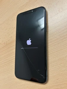 iPhone 11 Pro 64 GB Nachtgrün Simlockfrei - Bild 1 von 4