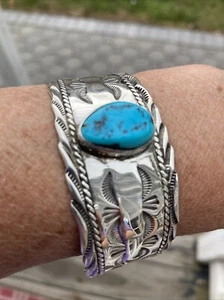 Vintage 925 Sterling Silver Wide Navajo Tribal Turquoise Cuff Bracelet - Picture 1 of 7
