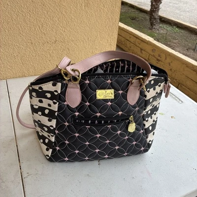 Cartera acolchada Betsey Johnson rosa negra con correas desmontables Foto 1 de 3
