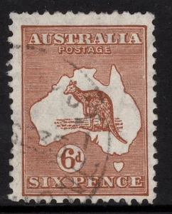 AUSTRALIA 1932 6d CHESTNUT KANGAROO STAMP (DIE IIB) CofA WMK SG.132 FVU. - Picture 1 of 2