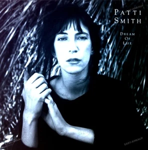 Patti Smith - Dream Of Life - 1988 - LP (VG) . - Picture 1 of 1
