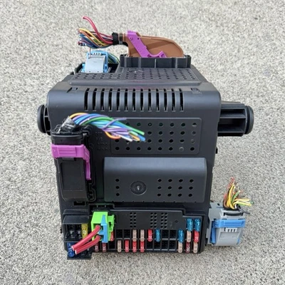 2005-2014 Volvo XC90 S60 S80 V70 CEM Central Electronic Module *30786890* OEM #2 - Image 1 of 4