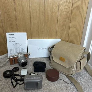 Olympus PEN E-PL8 Brown 16.1 MP Digital Camera with 14-42mm 1:3.5-5.6EZ Lens - Picture 1 of 11