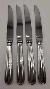 Juego de 4 cuchillos para carne en punta de acero inoxidable Bloomingdale's BXF5 18/10 Japón - Imagen 1 de 6