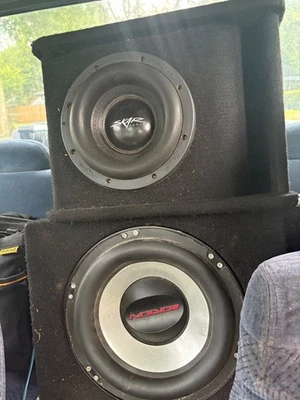 12 in Orion 2500 w subwoofer, 8 in skar 1,100 w subwoofer, 1200 w skar amp - Image 1 of 4