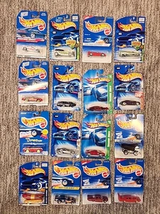 Sealed (16) Hot Wheels Mixed Years & Series FREE SHIPPING - Imagen 1 de 22