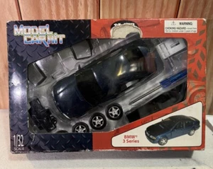Modell Carkit BMW 3er Maßstab 1:32 (blau) - Bild 1 von 4