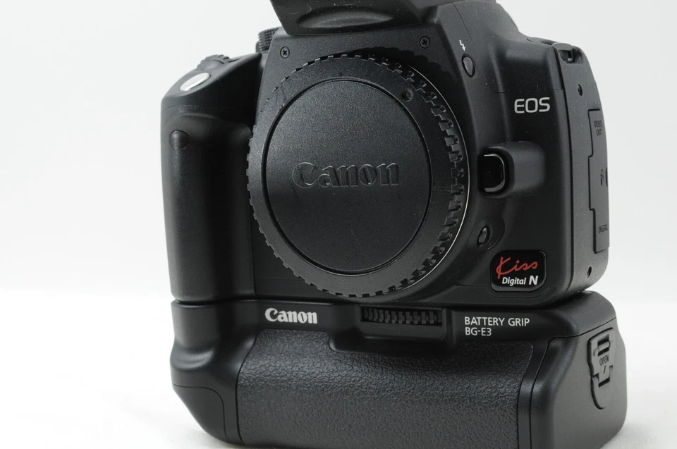 [EXC+5] Canon EOS Kiss Digital N 350D Digital Camera Body + BATTERY GRIP BG-E3 - Image 1 of 4