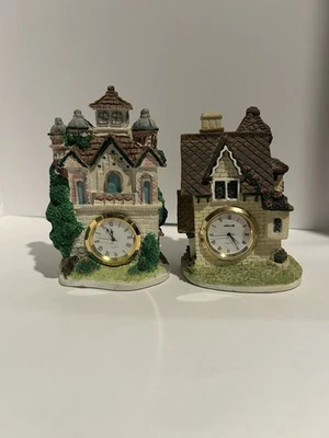 "Juego de 2 piezas - Reloj de escritorio de cuarzo miniatura vintage de casa de campo diseño de casa 5""" Foto 1 de 4