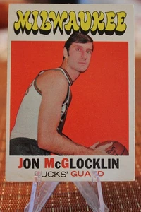 1971 Topps Basketball JON McGLOCKLIN #74 - Milwaukee Bucks - Picture 1 of 2