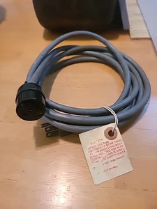 Vintage HUBBEL Twist-to-lock Power Cord, 15A 125V/10A 250V - Picture 1 of 3