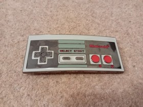 Official Nintendo Belt Buckle NES Controller Gaming Retro Nostalgia Metal 2011