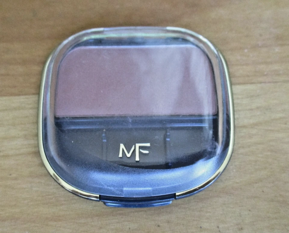 Max Factor тени для век высокой четкости CINNAMON 0,12 унц редкие - Изображение 1 из 2