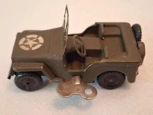 Vtg Metal TRI-ANG MINIC-TOYS U.S. Army Wind-Up JEEP W/key Works Great - England - Picture 1 of 12