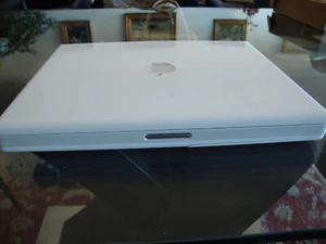Ibook G3 900 14 pouces - Photo 1/8