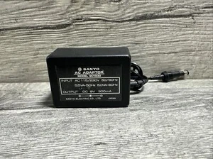 Sanyo 9CV230 AC Adaptor 9V DC 300mA Power Supply L55 - Picture 1 of 4