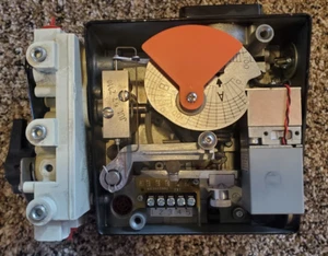 ABB AV232100N PNEUMATIC POSITIONER NOT WORKING FOR PARTS NO COVER - Picture 1 of 6