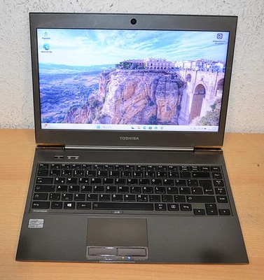 Toshiba Portage Z930-172 13,3" Intel i5-3437U 1,90GHz 256GB SSD 4 GB RAM - Bild 1 von 4