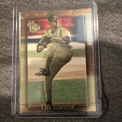 1995 Topps  #29 - Cal Eldred - Embossed  Golden Idols Parallel  - Image 1 of 3