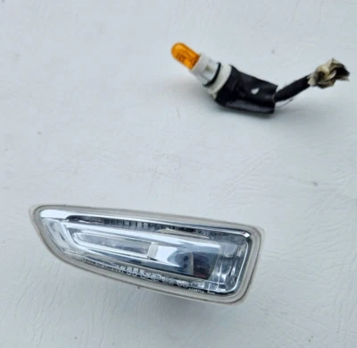2018-2020 BUICK REGAL OPEL FRONT LEFT FENDER TURN SIGNAL SIDE LIGHT MARKER OEM - Image 1 of 4