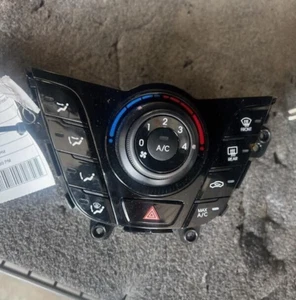 2012-2017 Hyundai Veloster Oem A/C Heater Climate Manual Temperature Control - Picture 1 of 2